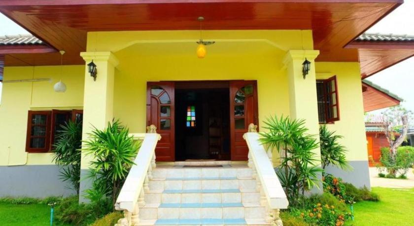 Oyo 769 Ban Thassanee Hotel Chiang Mai Buitenkant foto