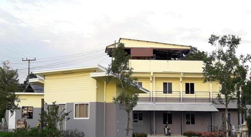 Oyo 769 Ban Thassanee Hotel Chiang Mai Buitenkant foto